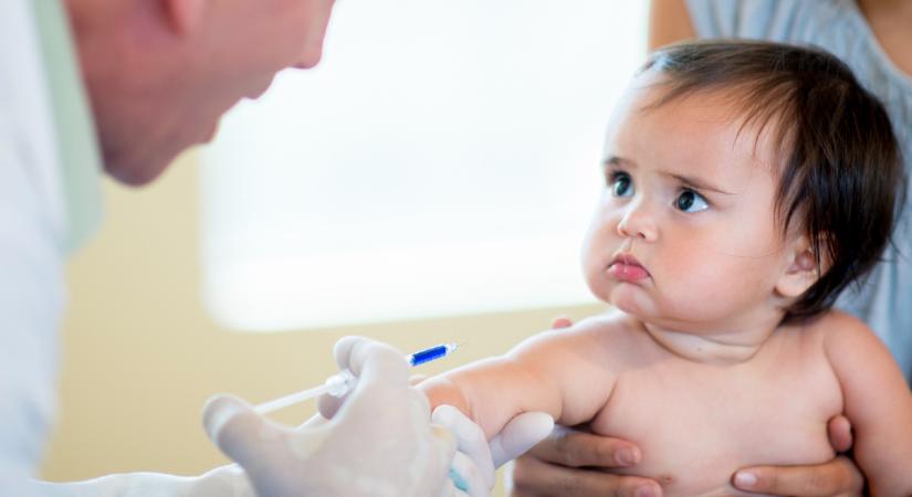 Gyermekkori kötelező védőoltások – mikor, melyiket és miért kapják?