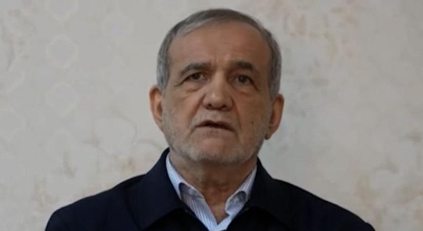 Az iráni elnök bocsánatot kért a szomszédos országoktól