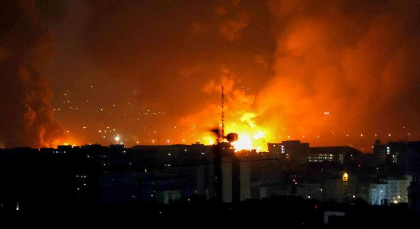 Drón csapódott a dubaji reptér közelébe