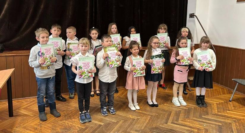 Csak pár tanár tudta, mit mondanak majd a diákok, ováció lett a vége