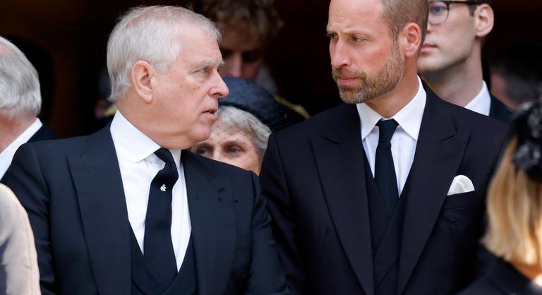 A szájról olvasó lerántotta a leplet, ezt mondta a rangjaitól megfosztott András Vilmos hercegnek