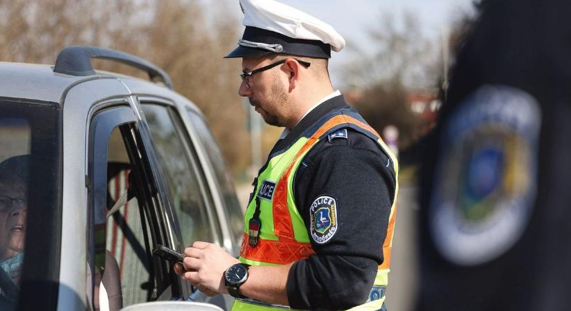 Ellepik a rendőrök az utakat, mutatjuk, miért
