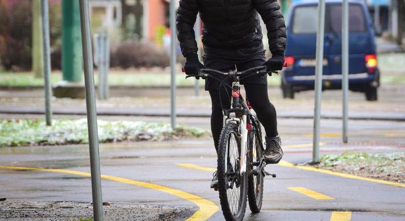 Nagyobb a baj, mint hitték: keresik a nyíregyházi biciklist, aki után csak a számla maradt