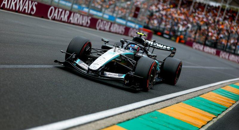 Pénzbüntetést kapott az Alpine és a Mercedes is