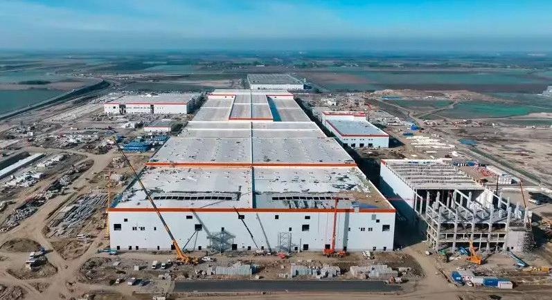 „Csernobilt csinálnak Debrecenből, a TISZA pedig ezt hagyja”