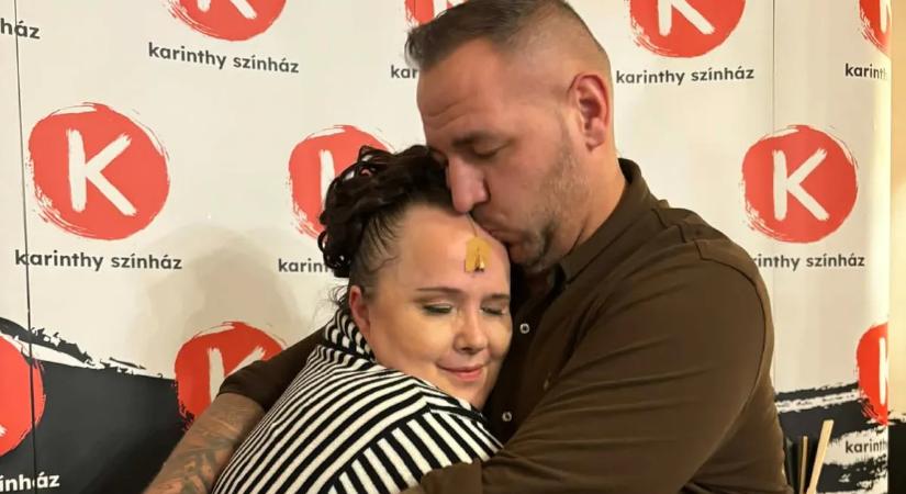 Hoppá: Curtis rappelni tanítja Balázs Andit