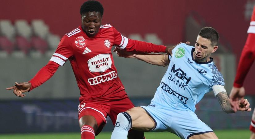 Öngól sokkolta a Puskás Akadémiát – Révész Attila már a bennmaradást ünnepli