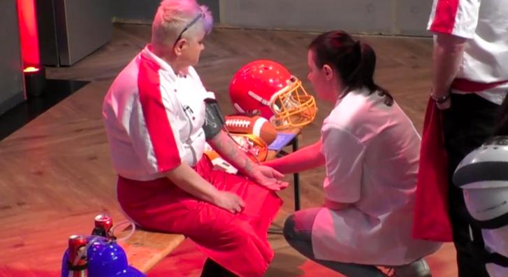 Újabb versenyző lett rosszul a Séfek séfében, már a főzésben sem tudott részt venni