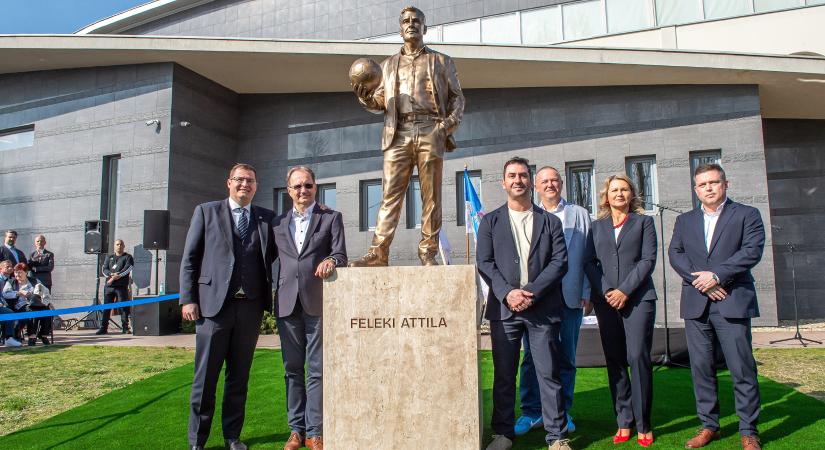 NB II: Szobrot avattak az elhunyt klubtulajdonos tiszteletére - fotók