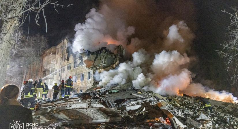 Emelkedik a szombat hajnalban Harkivot ért orosz támadás halálos áldozatainak száma, köztük gyerekek is vannak