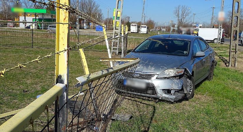 Súlyos baleset Hódmezővásárhelyen: hatalmas csattanás rázta meg a környéket
