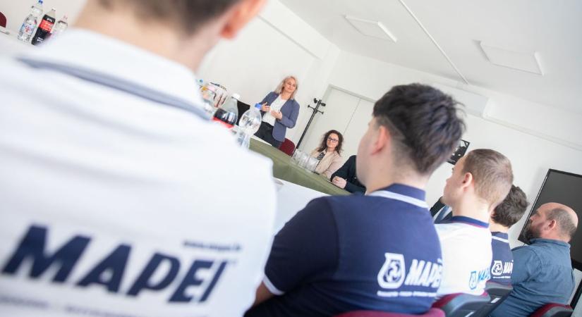 A zirci diákok megmutatták, a szeretetnek nincs határa, szívmelengető, amit tettek (galéria)