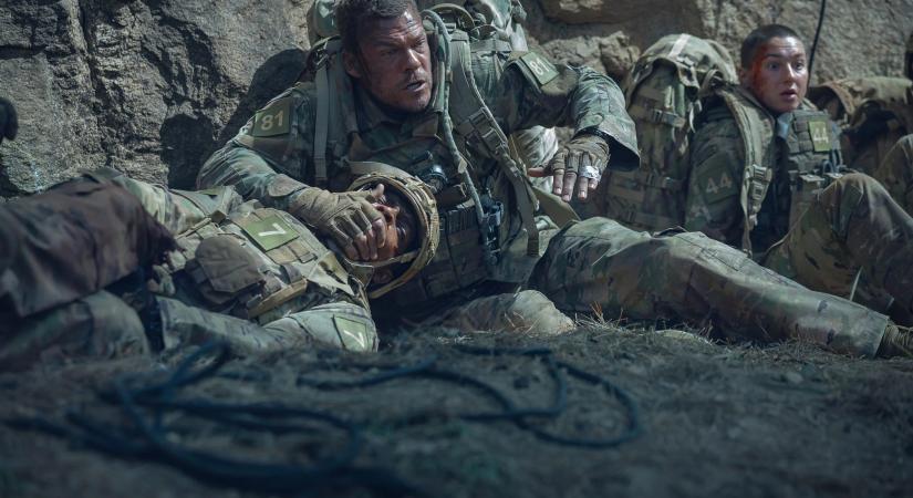 Vasalás mellé ajánljuk a temus robotizált predatort – Ismeretlen támadók-kritika