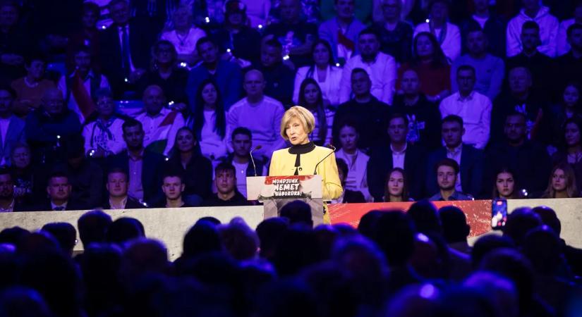 Kudlik Júlia is felszólalt a Háborúellenes Gyűlésen: Ne engedjük!