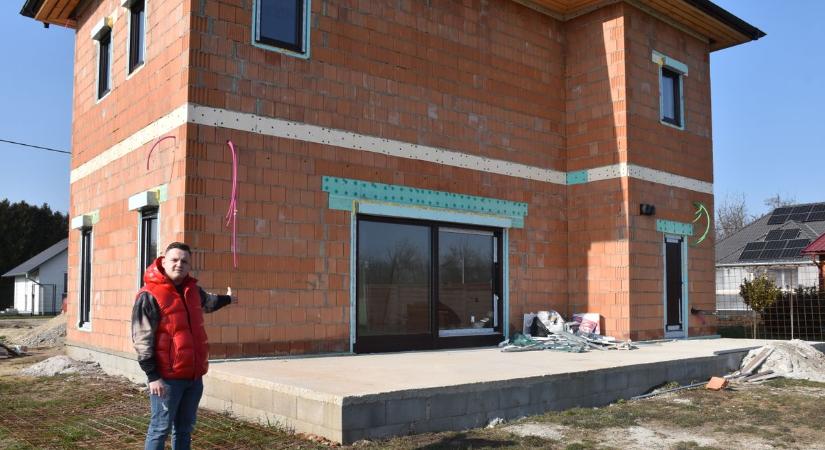 7,5 milliós telekből álomotthon: fiatal családok lepik el az Alföld kedvenc fürdőhelyét