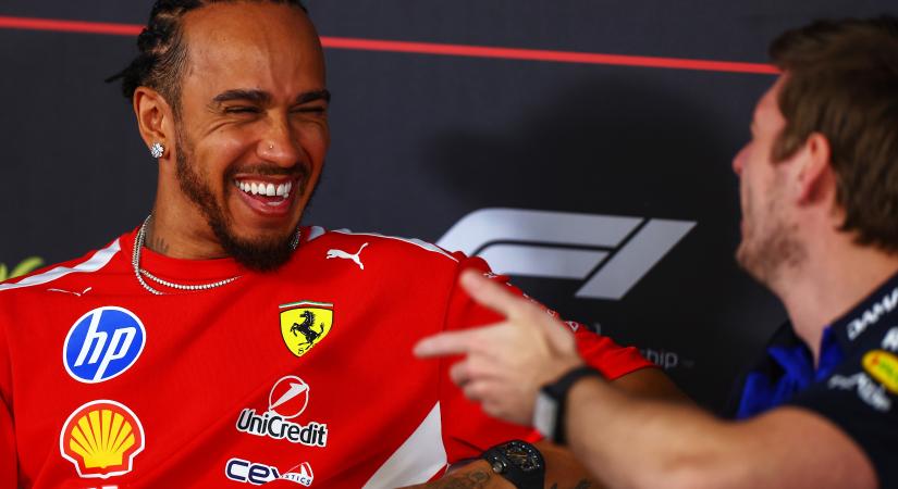 Marhákkal pótolja elpusztult kutyáját Hamilton