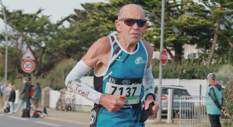 Fityiszt mutat az időnek a 80 éves francia futó, aki sorra dönti a rekordokat