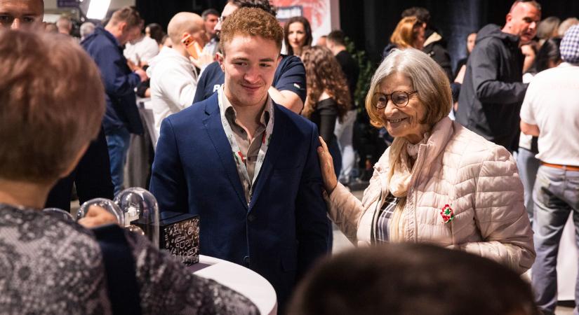 Háborúellenes Gyűlés: Lukács Nikolasz Róka elfogadhatatlannak tartja Zelenszkij megnyilvánulását!