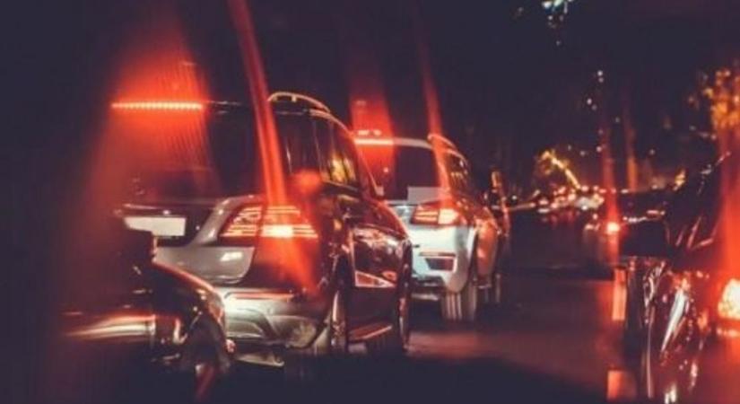 Júliustól kötelező új biztonsági felszerelés az autókban – mit érdemes tudni?