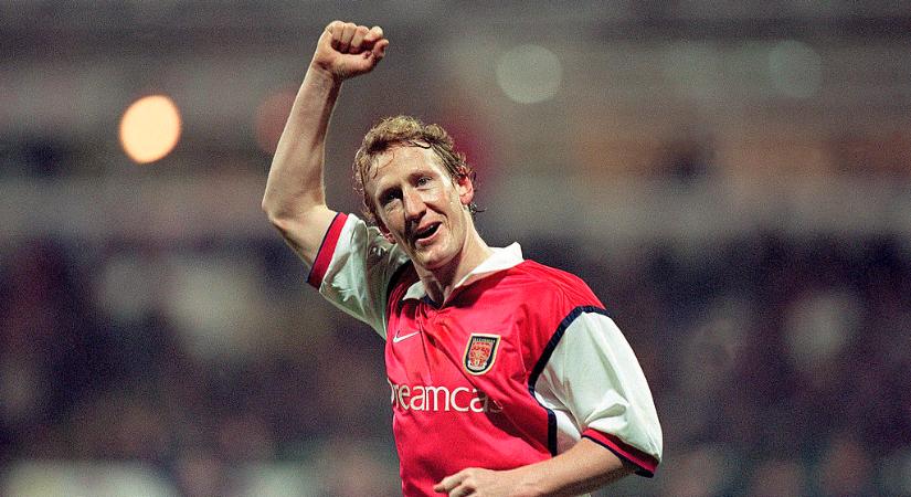 Ma 53 esztendős az Arsenal legendás középpályása, Ray Parlour!