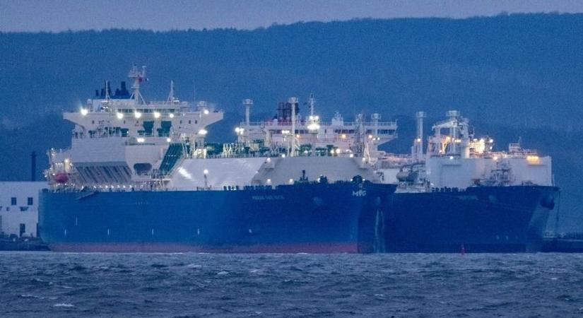 Ez vérengzés: annyira nincsen gáz, hogy tízszeres árat fizetnek az LNG-hajókért, már Kína is szívja a fogát – 650 százalékos drágulás állt be egyetlen hét alatt