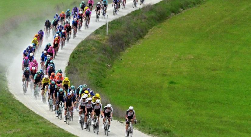 Blama a legendás bringaversenyen, eltévedtek az esélyesek