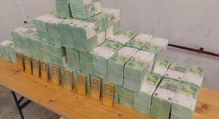 Egy ukrán aktivista szerint Ukrajnának bojkottálnia kéne az OTP-t az „aranykonvoj akció” után