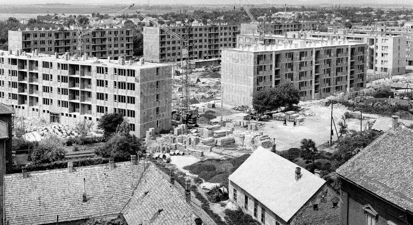 Generációk nőttek fel ezeken a fehérvári lakótelepeken - retró fotókon, ahogy még nem láttad (galéria)