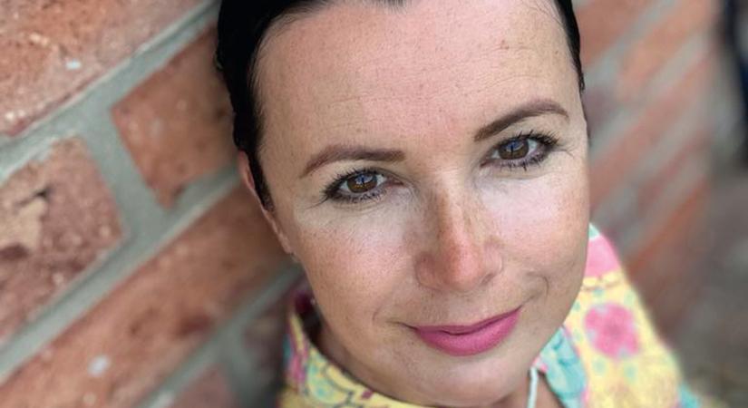 Csák Helga – Ébresztő