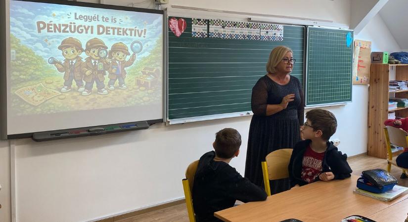 Esküt tettek a kis detektívek: különleges PÉNZ7 program a Magyar Ilona iskolában