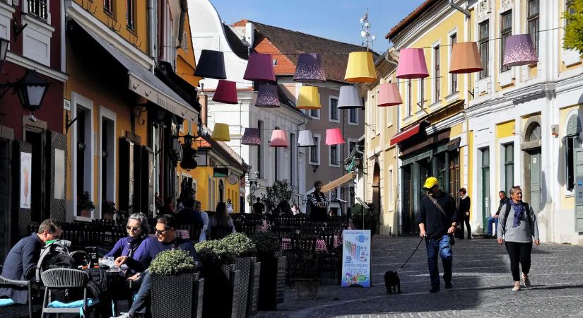 Fideszes aktivistára lőttek Szentendrén – Vitályos Eszter szerint kampány közben érte támadás