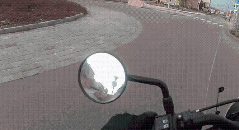 Büntetőfékezések, centiken múló életek és káosz – ilyen volt a február az utakon