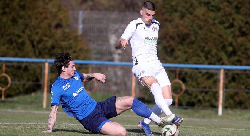 Óriási küzdelem: nem bírták döntésre vinni a csatát a forduló rangadóján (GALÉRIA)