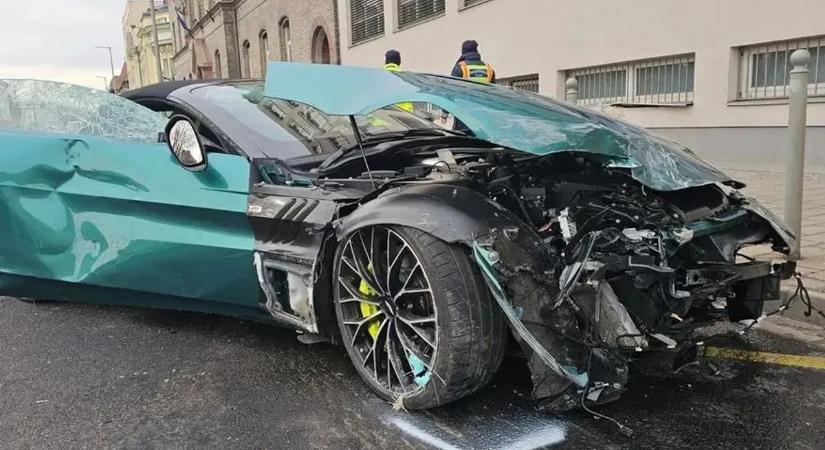 Győri Aston Martin-gázolás: belenézne anyja gyilkosának szemébe a gyászoló férfi