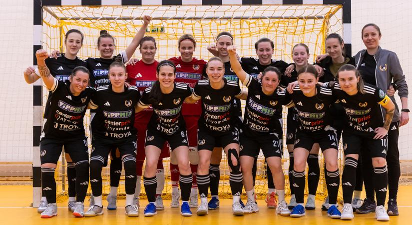 Bombagólokkal nyerték a rangadót és az alapszakaszt a DEAC női futsalosai