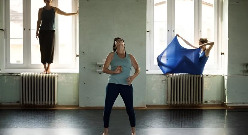 Élő irodalmi performansz a Deák17-ben