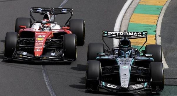 Kettős Mercedes-győzelem az F1-es szezonnyitón