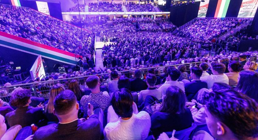 Az eddigi legnagyobb háborúellenes gyűlést tartották Debrecenben