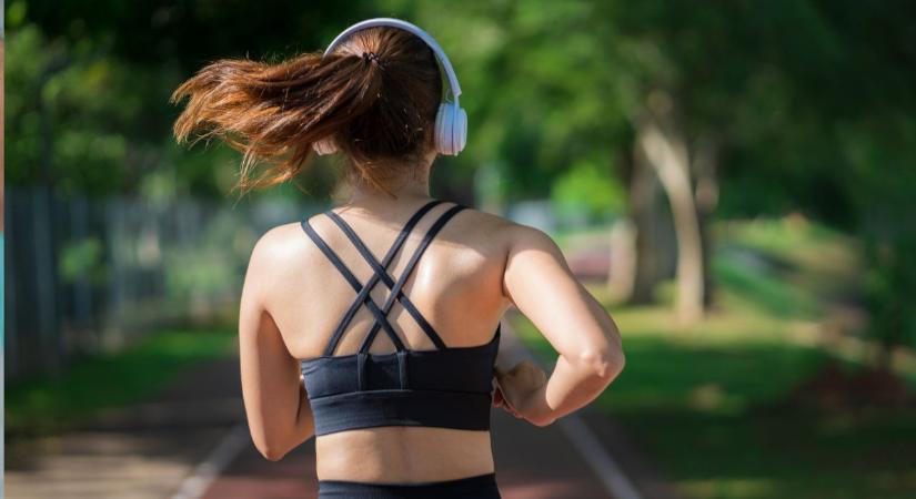 „Még a személyit is elkérik” – ez 35 éves nő 15 évvel fiatalabbnak tűnik, és van egy meglepő tippje is