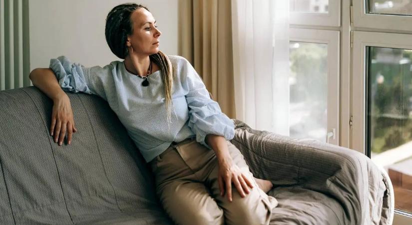 Ezek a tünetek jelzik a menopauza kezdetét: akár 40 évesen is jelentkezhetnek