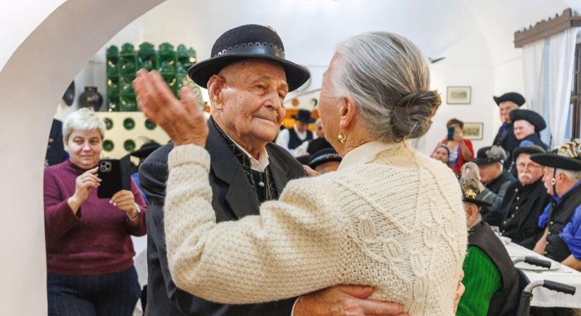 102 éves lett Hajdú-Bihar legidősebb embere – a hölgyeknek is üzent Szőnyi Imre Hortobágy Örökös Pásztora
