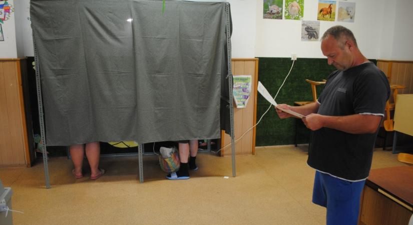 Megvan a sorrend, így szerepelnek majd a pártok a szavazólapon