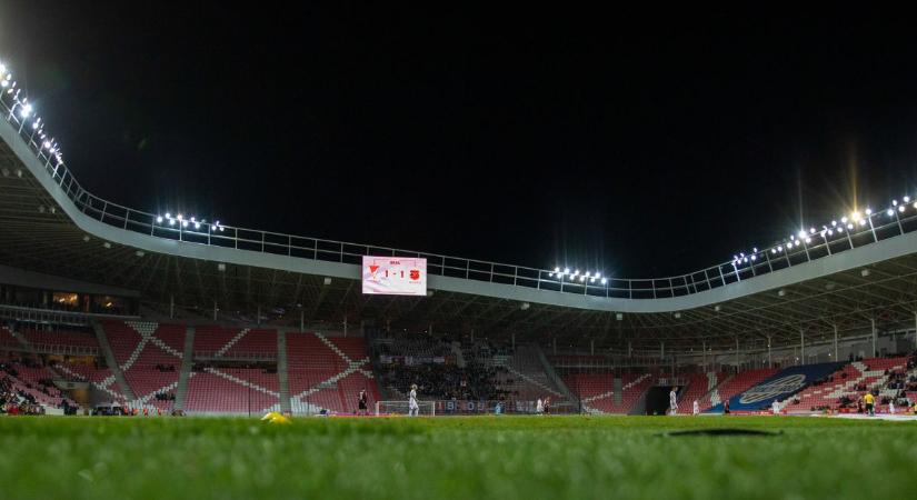 Eldőlt! Ő vezeti a Kazincbarcika-DVSC meccset!