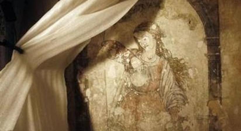 Botticelli-freskó Esztergomban: kideült, mi szükséges ahhoz, hogy látogatható legyen