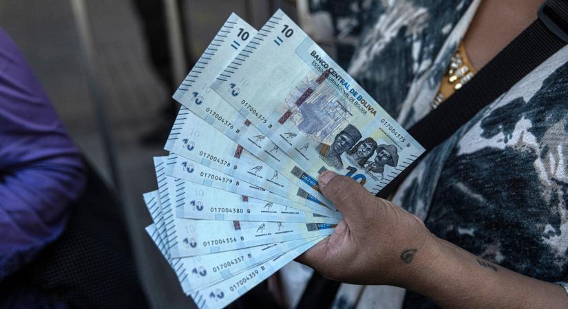 Élőben tesztelte egy ország a helikopterpénz elméletét, káosz lett a vége