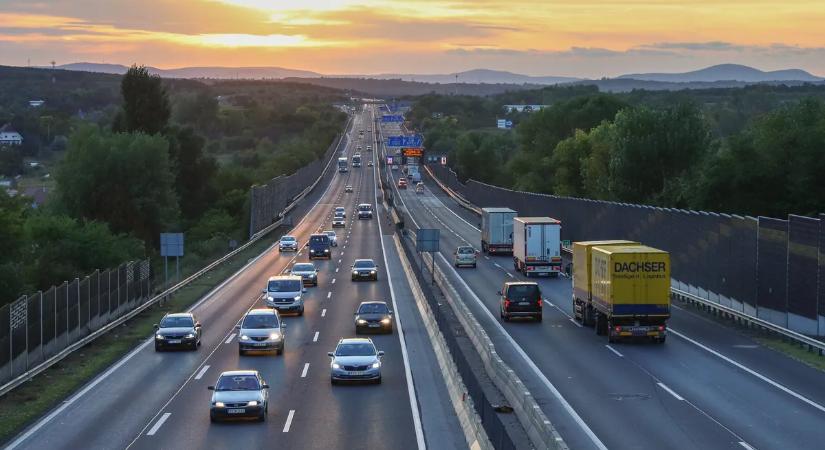 Öt kilométeres a dugó a sztrádán – ezt a szakaszt jobb, ha elkerüli