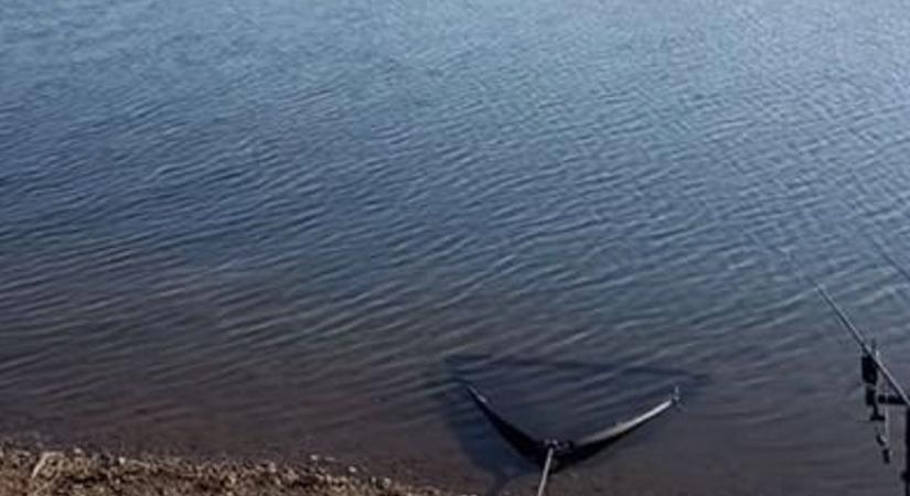 Hatalmas fogás nőnap alkalmából a nyéki tónál