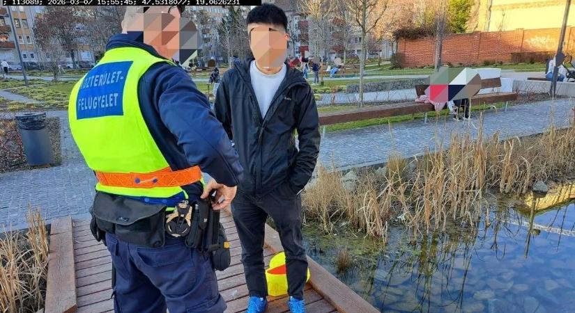 Orvhorgászokat kaptak el egy XIII. kerületi dísztónál