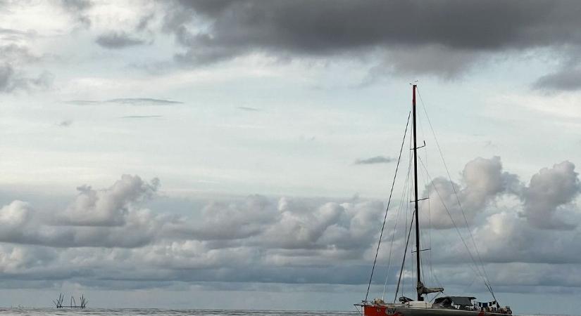 Álomszerű élet, gyönyörű család az ex-Alba Regia fedélzetén (videóval)