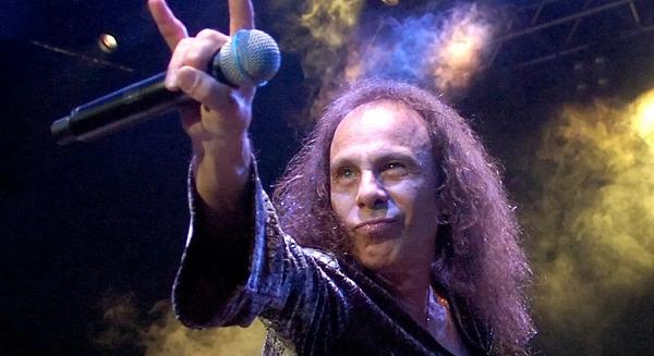 Meccsnézés közben írt dalokat Ronnie James Dio